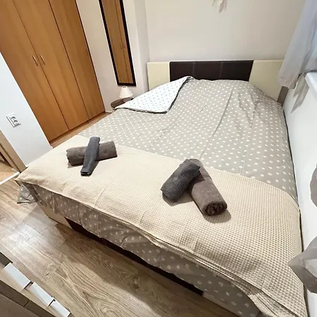 Sunlight - Free Private Parking - Apartment