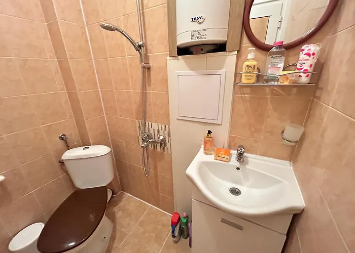 Sunlight - Free Private Parking -